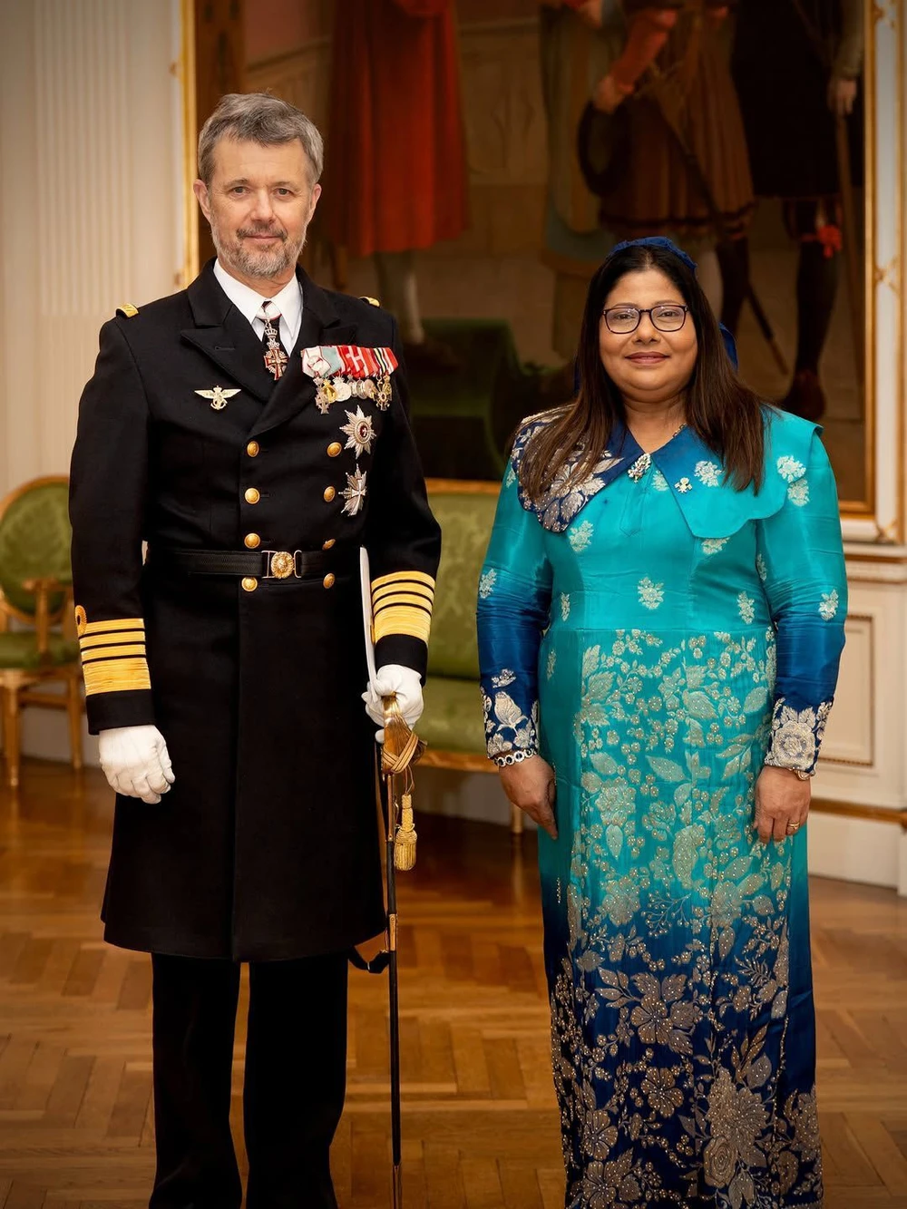 photo for ޑެންމާކްއަށް ކަނޑައެޅި ނޮން-ރެސިޑެންޓް ސަފީރު ޤީލާ ޢަލީ ސަފީރުކަމުގެ ފަތްކޮޅު އަރުވައިފި